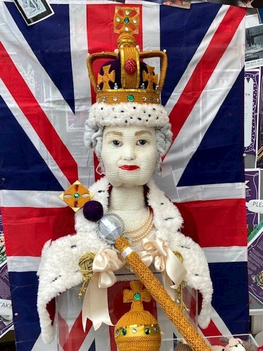 Stoke Gifford retirement village residents knit the Queen for the platinum jubilee