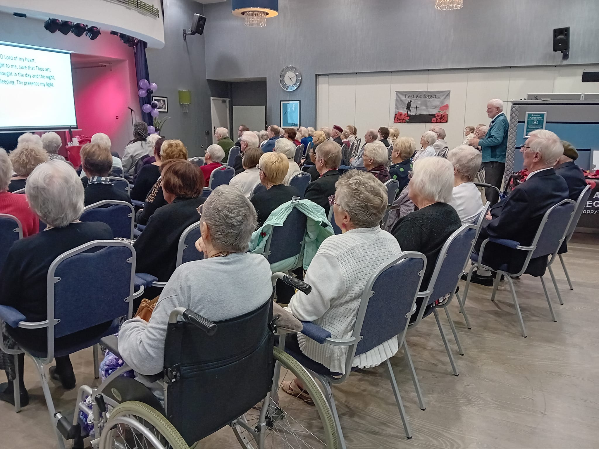 A crowd at Earlsdon Park at a Remembrance Day service.