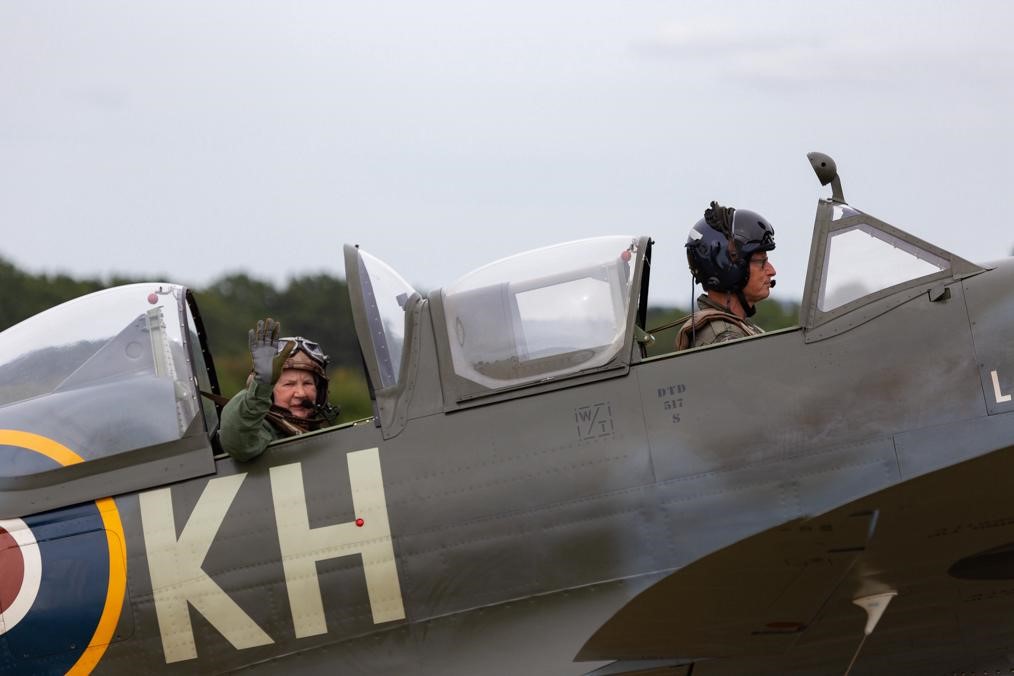 Doreen and a pilot in the spitfire