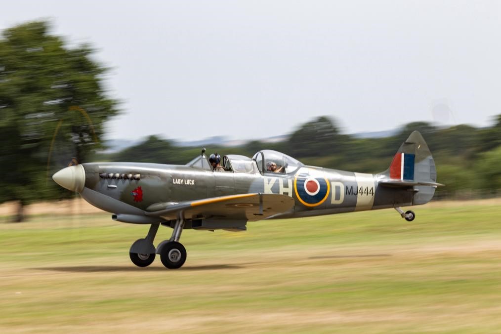 The spitfire taking off